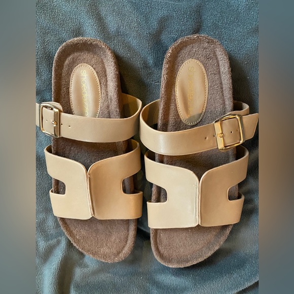 Shoedazzle Size 7 Shoes - Picture 1 of 4